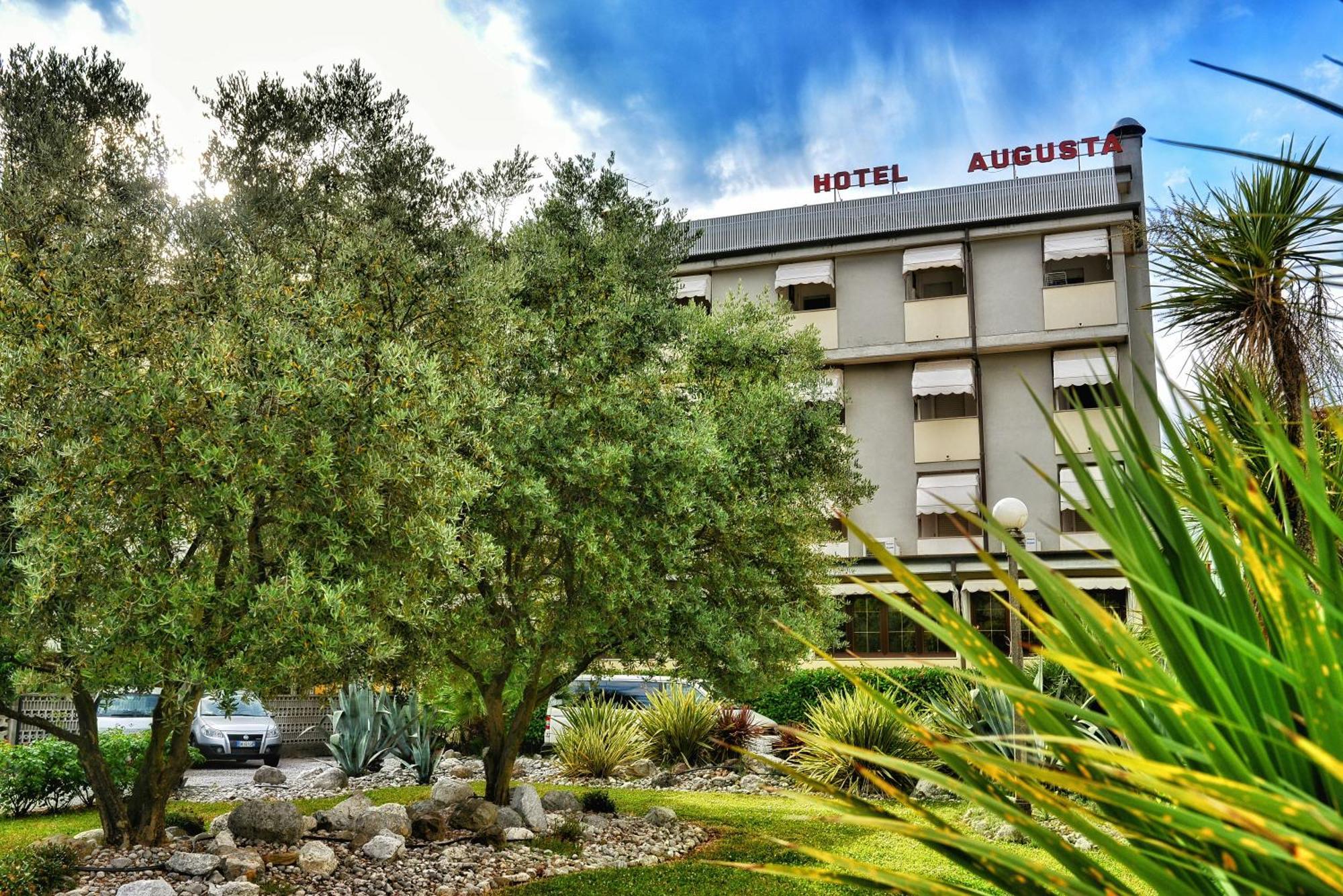 Hotel Villa Augusta Grado Exterior foto